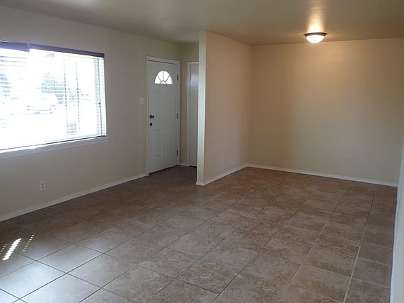 4th image of 5711 Lexington Dr