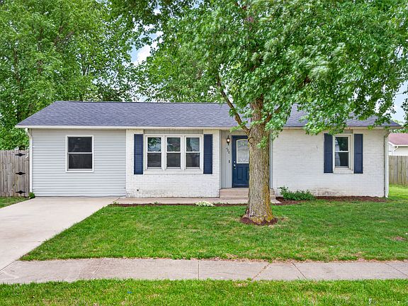 2nd image of 420 N Jackson Park Dr