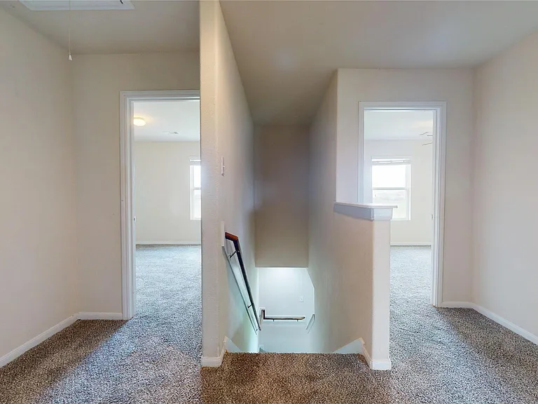 2102 Red Cedar Trl — Photo 27