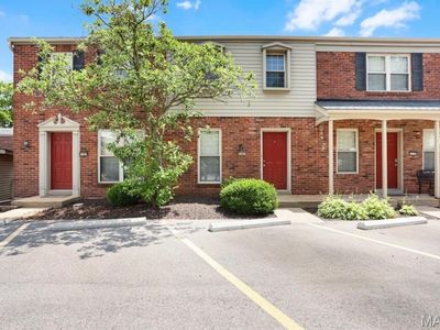 (Undisclosed Address), Ballwin, MO, 63011