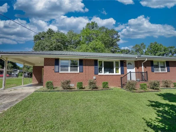 103 McElroy St, Winder, GA 30680