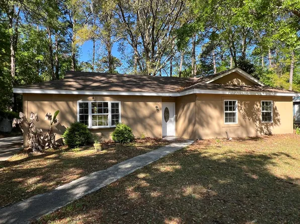 13 Indian Trl, Hilton Head Island, SC 29926