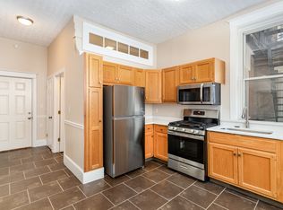 32 W High St, Carlisle, PA 17013