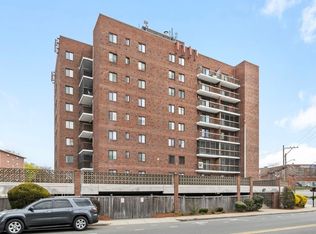 47 Mystic St APT 1F, Arlington, MA 02474