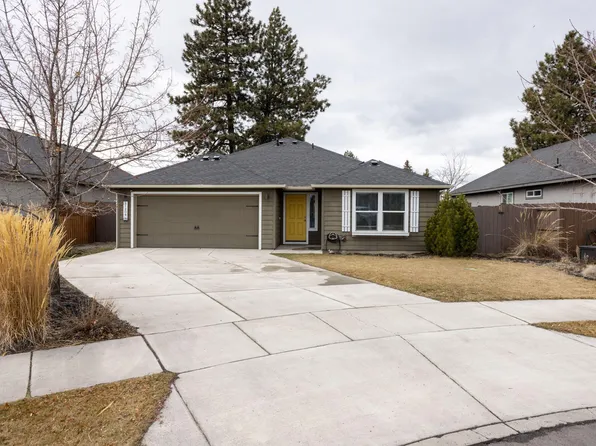 21209 SE Golden Market Ln, Bend, OR 97702