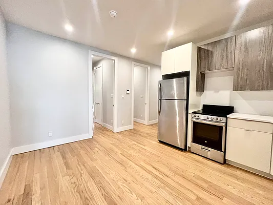 Rented by Pear NYC LLC | media 15