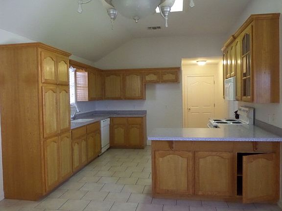 5th image of 1901 Fawn Cir