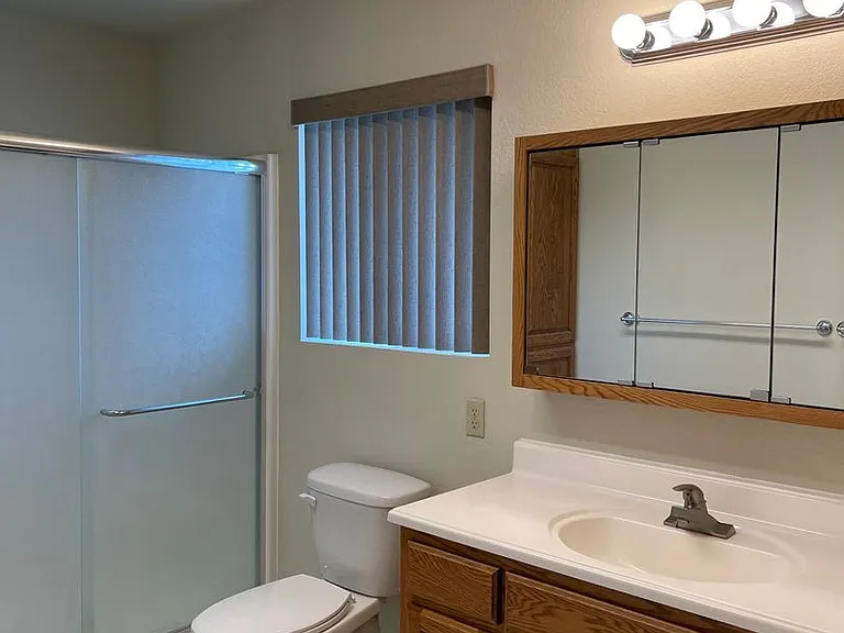 5463 Deschutes Rd — Photo 25