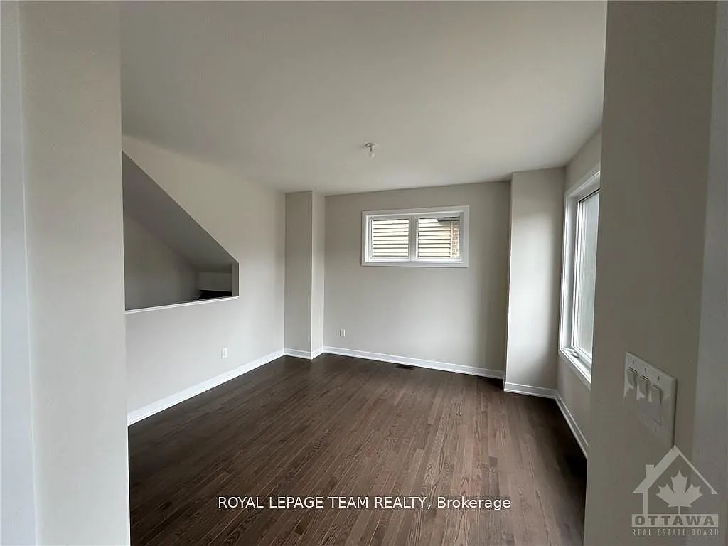 4 bed, $2,950 — Photo 2