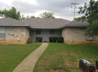 221 Kimberly Ln, Longview, TX 75604