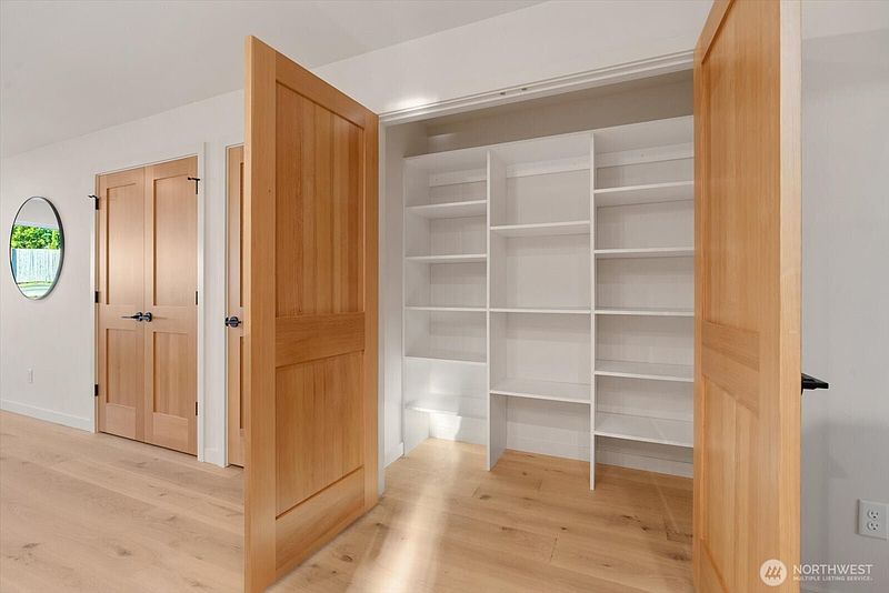 4th image of 3704 NE 137th Street