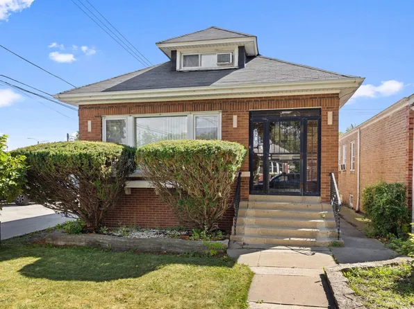 8715 S Euclid Ave, Chicago, IL 60617