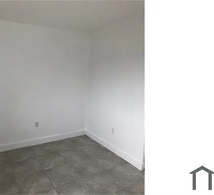 2 bed, 850 sqft, $1,900 — Photo 2