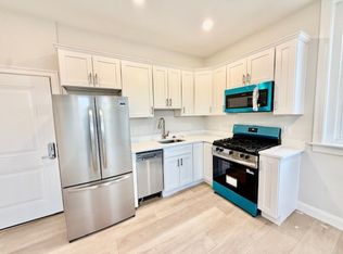 220 Winthrop St #201, Winthrop, MA 02152