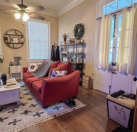 2nd image of 808 Frenchmen St