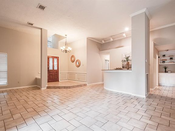 5th image of 3839 Village Oaks Dr
