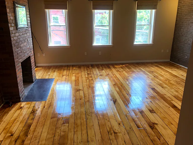 2211 Sarah St #2 — Photo 11