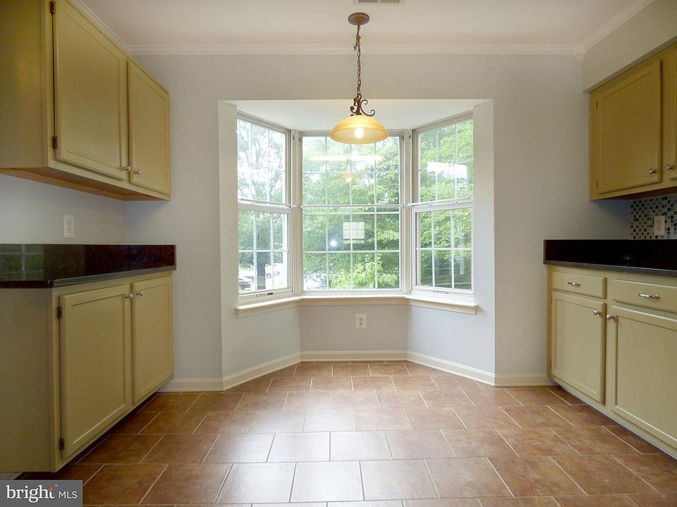 2461 Nantucket Dr, Crofton, MD 21114 Zillow