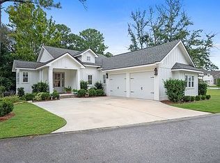 525 Artesian Spring Dr, Fairhope, AL 36532