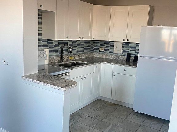 4th image of 6161 N Hoyne Ave APT 502
