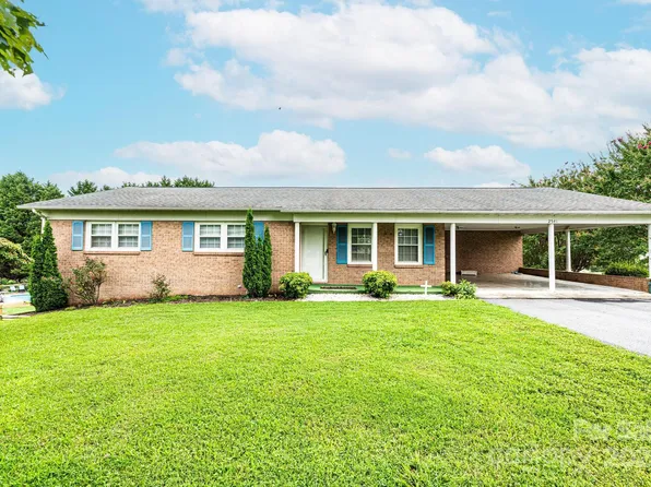 2541 Raintree St, Connelly Springs, NC 28612