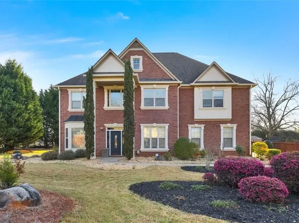 101 Traditions Ln, Hampton, GA 30228