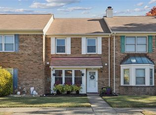 104 Resolution Dr, Yorktown, VA 23692