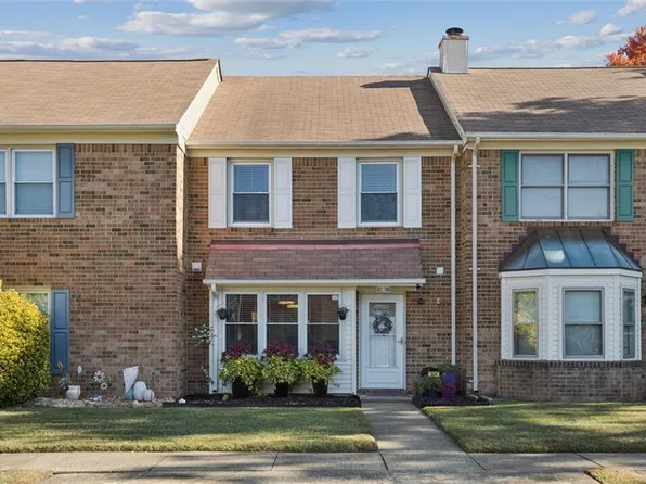 104 Resolution Dr, Yorktown, VA 23692