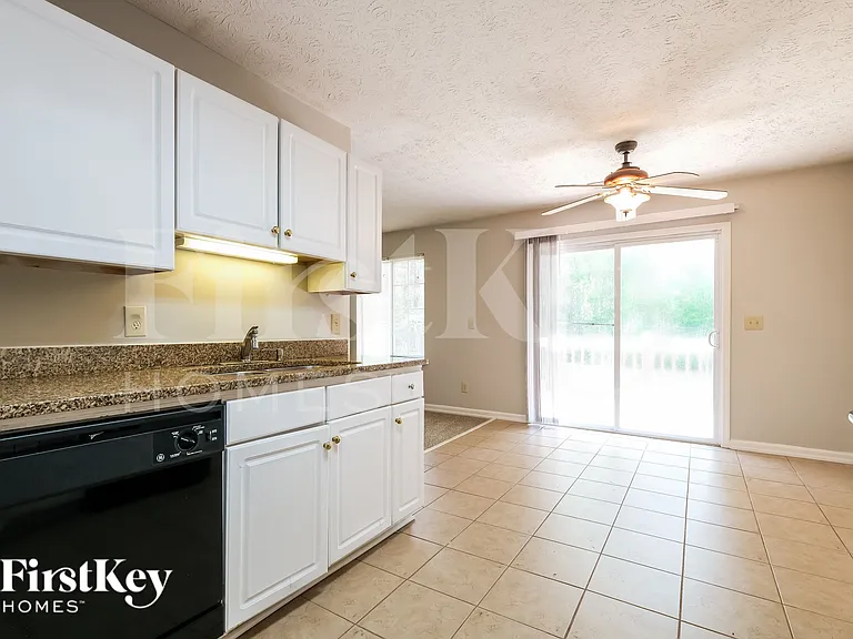 1675 Pilgrim Way — Photo 8