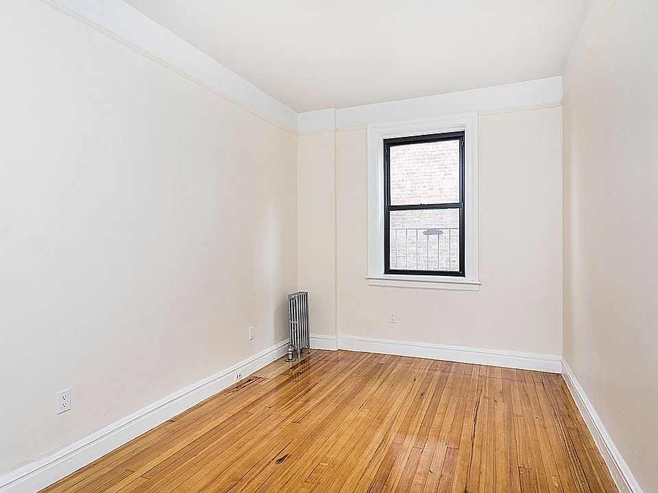 2nd image of 736 W 173rd St APT C22