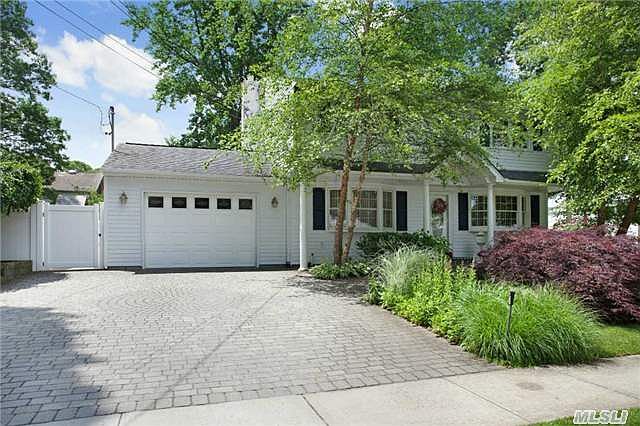 1st image of 122 Spruce St