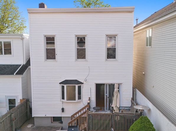 232 Centre Ave, Secaucus, NJ 07094