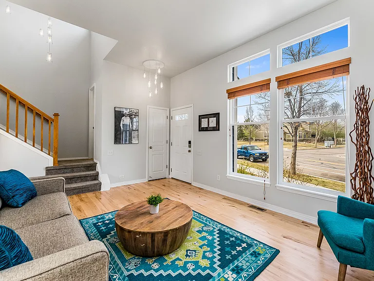 2627 Rock Creek Dr — Photo 4