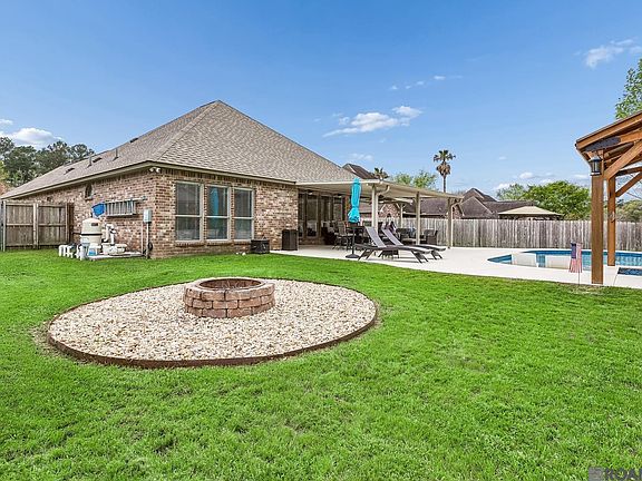 4th image of 14169 Twelve Oaks Dr