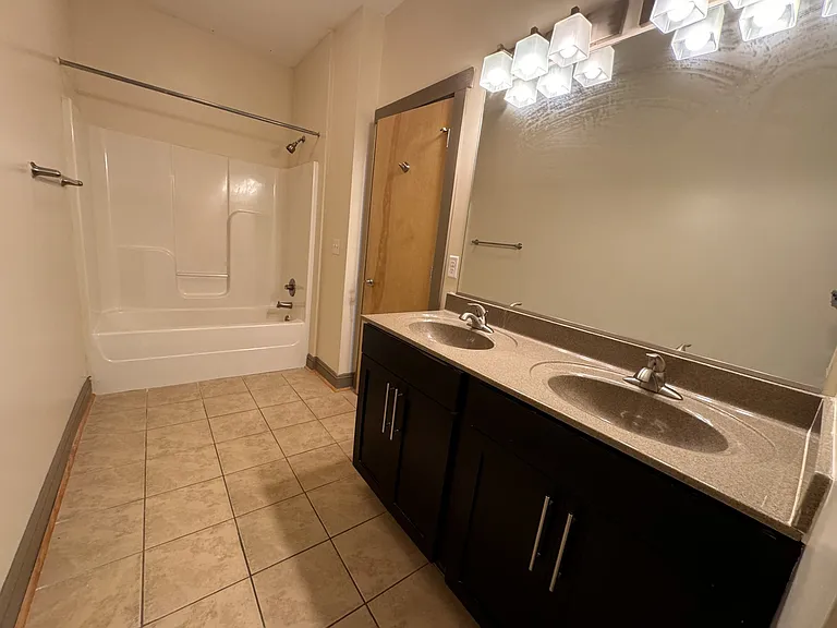 1319 McDonough St #B — Photo 7