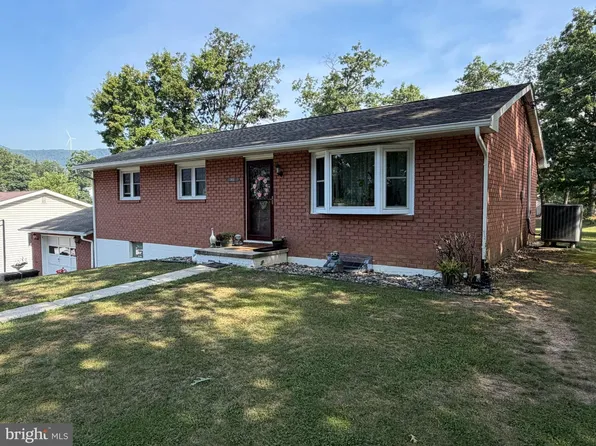 14111 Royal Oak Dr SW, Cresaptown, MD 21502