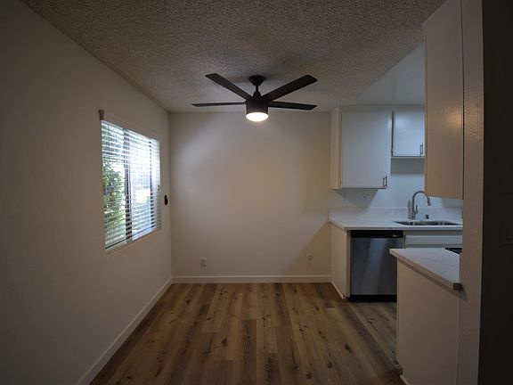 4th image of 6115 Whitsett Ave APT 102