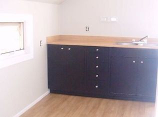 968 SE Pine St APT 3, Roseburg, OR 97470