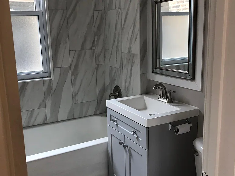 2424 W Warner Ave #1R — Photo 5