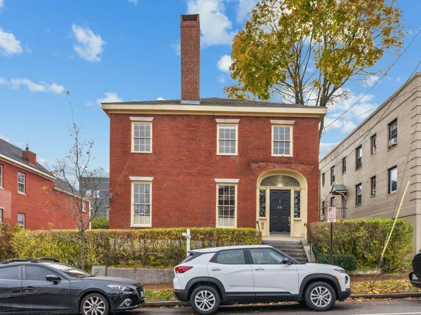 38 High Street, Portland, ME 04101