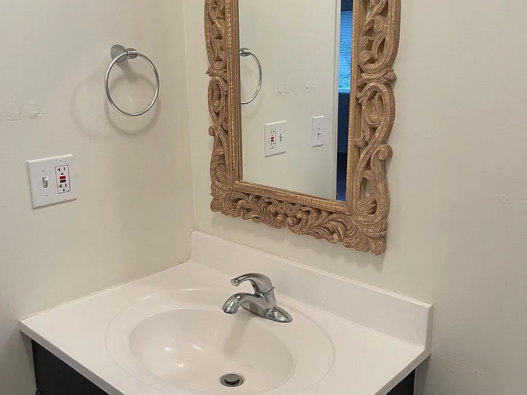 361 Waldo Ave #8 — Photo 10