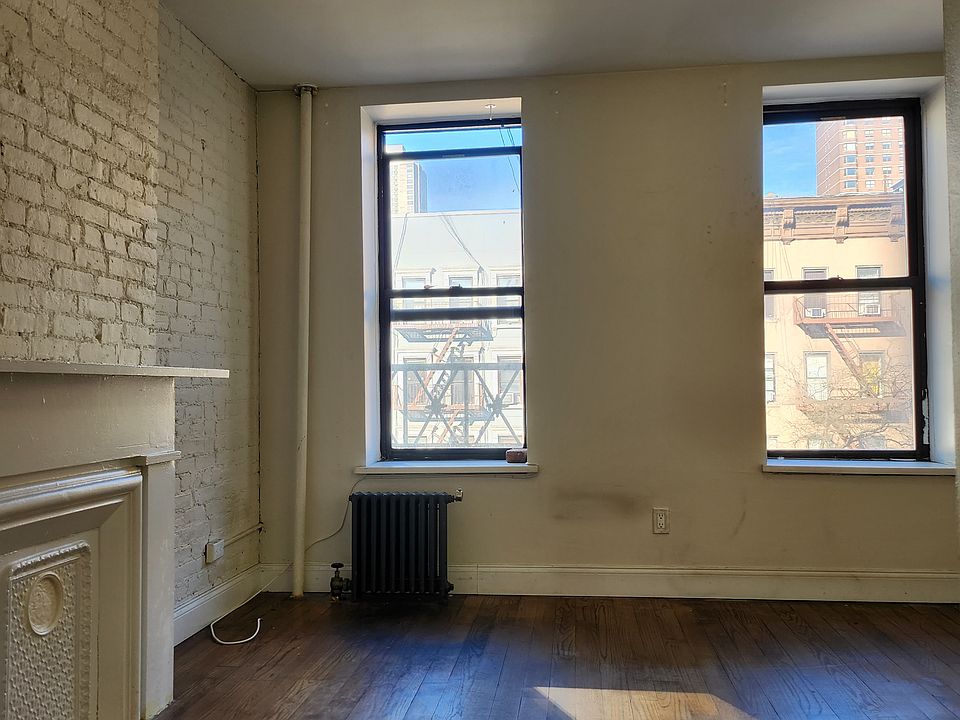 1st image of 1710 2nd Ave APT 4S