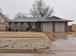 342 W Aspen Dr, Mustang, OK 73064