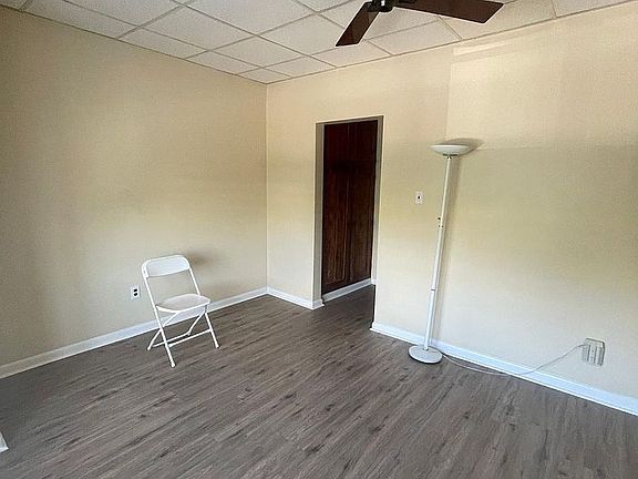 4th image of 2136 S Broad St Floor 3