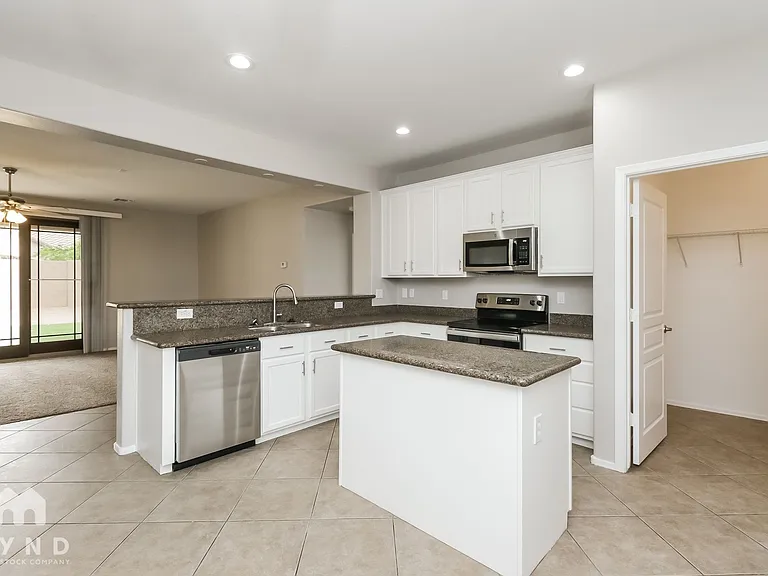 21549 E Lords Ct — Photo 2