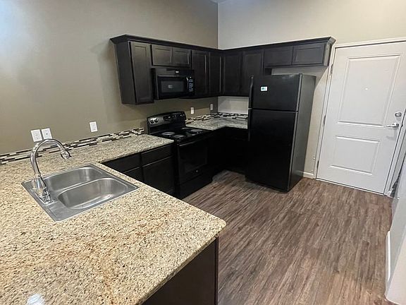 2nd image of 310 N Alameda Blvd #307
