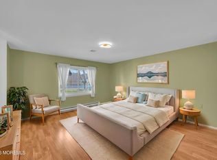 588A Lake Point Dr #100A, Lakewood, NJ 08701