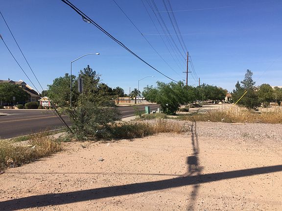 4th image of 955 S Stapley Dr