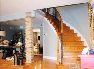 8 Essex Pl, Newtown, PA 18940