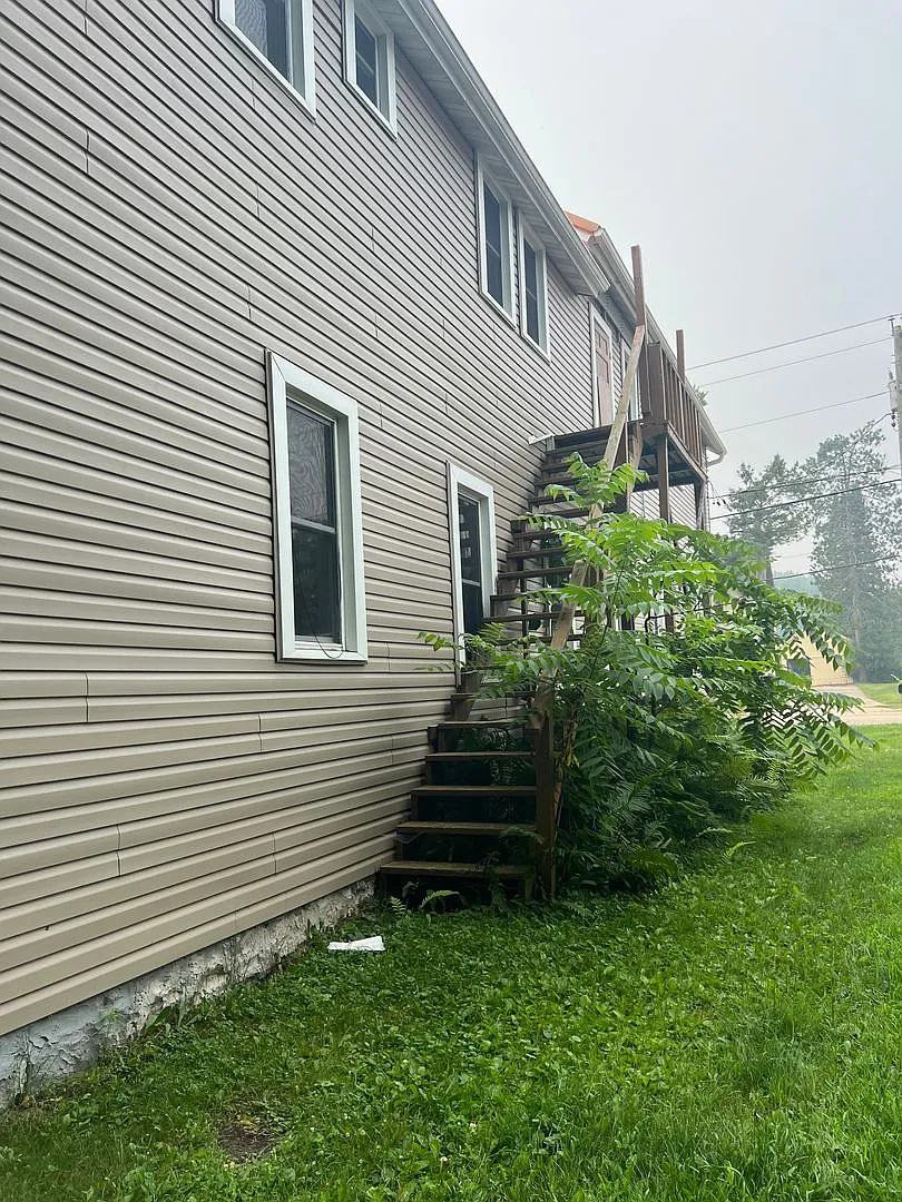 710 N Main St — Photo 3